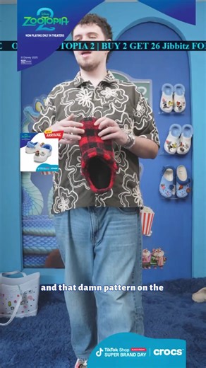 Crocs Adult Classic Cozzzy Slippers