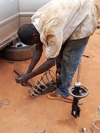Toyota Camry Shock Absorber Installation Guide