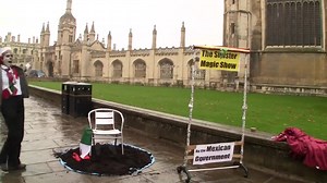 546K views · 10K reactions | En Cambridge, Inglaterra, a través de un performance informaron a la sociedad inglesa sobre el caso Ayotzinapa y la "verdad histórica" de la Procuraduría General de la República (PGR) en el que argumentan que los 43 estudiantes normalistas desaparecidos, fueron incinerados en el basurero de Cocula y luego arrojados al río. Cambridge-Mexico Solidarity | Desinformémonos | Facebook