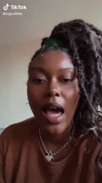 @Yandy this costume was horrible! Never ordering from here again. I want my money back #yandycostumes #refund #horribleexperience #tiktokstories #storytime #wtf