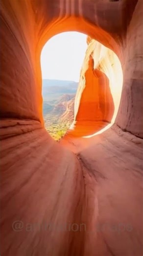 Unreal 3D Animation: Cinematic Drone Flyby of Red Rock Arches #shorts