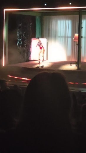 Lily Allen Live Performance of West End Girl