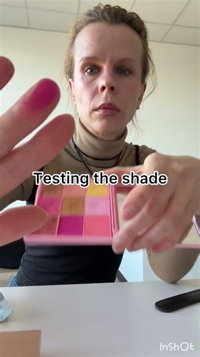 How to Fix Broken Eyeshadow