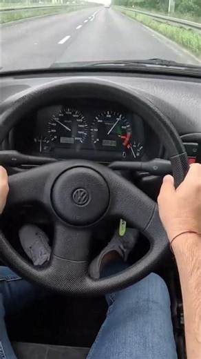 1996 Volkswagen Polo III Sedan 1.4 (75 HP) | 0-100 Acceleration Test