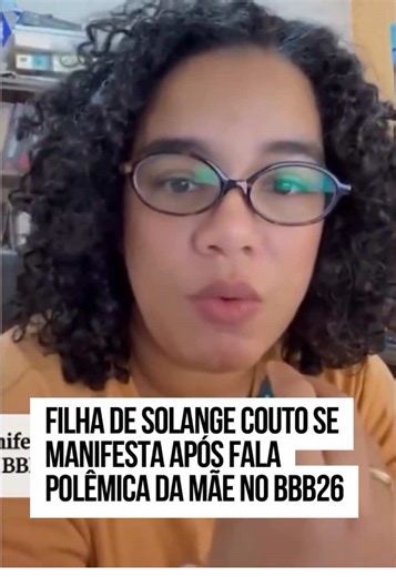 Após uma fala polêmica da atriz #SolangeCouto envolvendo o #BolsaFamília dentro do #BBB26, a filha da artista resolveu se manifestar e defender a mãe nas redes sociais. A palestrante e podcaster Morena Mariah negou que a atriz, que ficou famosa em novelas da TV Globo, seja apoiadora do ex-presidente Jair #Bolsonaro (PL). Durante a madrugada, numa conversa com Sol Vega, a atriz disse que viu um político dizendo para uma adolescente que era melhor ela ter filhos e viver de benefícios do Governo, c