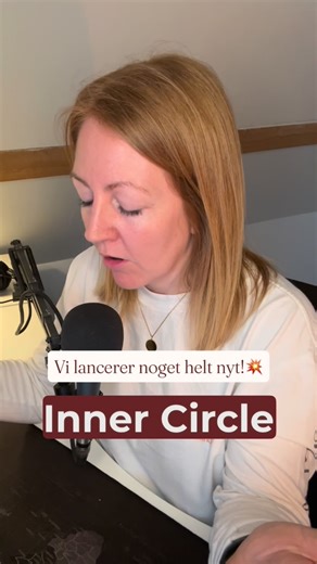 Resi & Pernille | Personlig Udvikling & Transformation on Instagram: "Til dig der er klar til at arbejde dybt på det energetiske og kropslige plan, så du endelig kan få din kæmpe bevidsthed til at blive udlevet - på den måde, som matcher dig! Hør meget mere i vores podcast episode 48 (bare kommenter “podcast” og vi sender et link til podcasten til dig) -> mærker du allerede nu at det tiltrækker og vækker noget, så send en besked til os, og vi booker en “matcher vi” session, hvor vi både deler me