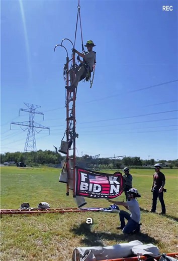 America's deadliest job pays an insane salary. #fyp #usa #lineman #helicopter #electrician