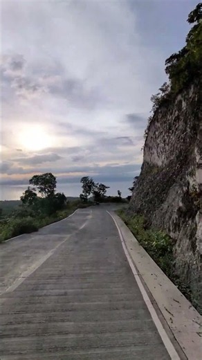 Habal-habal ride in the province 🇵🇭 #philippines #cebu #mountains #travel