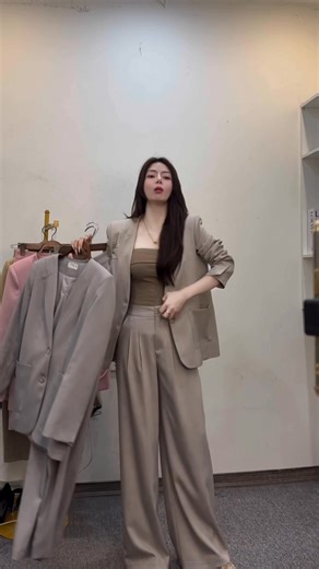 Set Benta áo quần tuysi xám/be ánh ghi size SML sale 489->400k freeship ạ https://s.shopee.vn/4q9jllHUU0 | ME Design