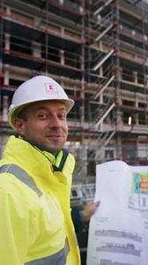 🎥❤️ Zeit für was Neues? Zeit für #Kaufland! Bei uns erwarten dich echter Teamspirit und ein wertschätzendes Miteinander in allen Bereichen: Vertrieb, Logistikverteilzentrum, Fleischwerk und Dienstleistungszentrale. Ist auch für dich Zeit für was Neues? ⏰ Dann starte durch im #TeamKaufland! #jobs #career #retail #logistik #food | Kaufland