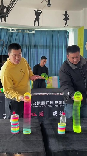 Mesmerizing Rainbow Circle Toy Slinky Tricks