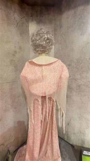 #Halloween | Waking Up With Bianca