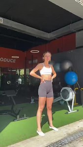 Josh and Loz taking us through a Glute dominant variant of the squat. Focusing more engagement throughout all glute Muscles 🔥 Throw this into your workout if you want to build your glutes and get that epic Booty burn 🍑 🔥 | The Gym Factory