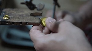 Goldsmith Using Saw Make Circle Gold Stock Footage Video (100% Royalty-free) 1108161545 | Shutterstock