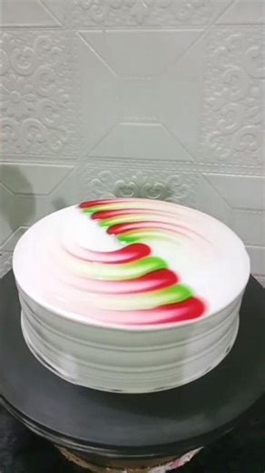 So yomme strawberry 🍓 cake decorating ideas #youtubeshorts #cakedesign #viralshort #cakedecoration