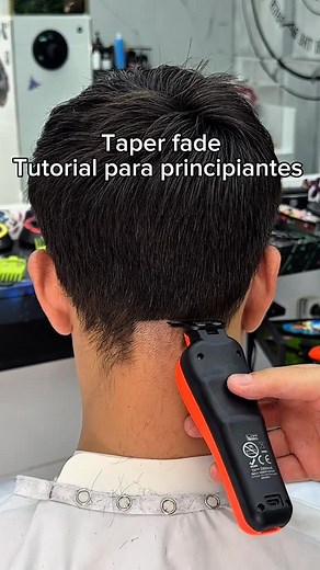 208K views · 15K reactions | Tutorial Taper fade paso a paso con las X cel de @gammapiu #cortesdepelo #barberiamoderna #barberiaclasica #cortesdecabello #degradadosdebarberia #barberiasdelmundo #barbería | Adrian Amador Murcia | Facebook