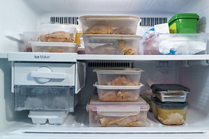 How To Clean Your Freezer In 5 Easy Steps