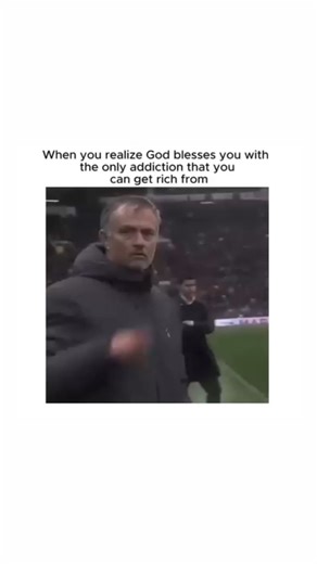 Gambling Videos on Instagram: "Follow for more What if I told you the reason you can’t tickle yourself is because your brain cancels the sensation before it even happens? Fun fact: When someone else tickles you, your brain can’t predict the exact pressure or timing, so it reacts with surprise and laughter. But when you try to tickle yourself, your cerebellum — the part of your brain responsible for movement — sends a signal warning your sensory system in advance. Because your brain knows the act