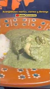Mole Verde Tradicional con Pollo Criollo