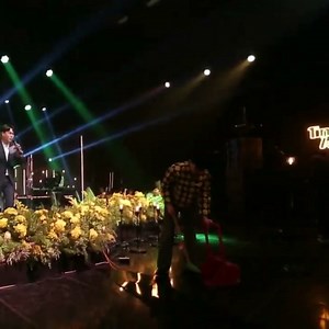 3.5K views · 360 reactions | Chanhyuk sweeping the floor while Suhyun is preparing for the opening stage (Alien)藍 | Akdong Musician Philippines | Facebook