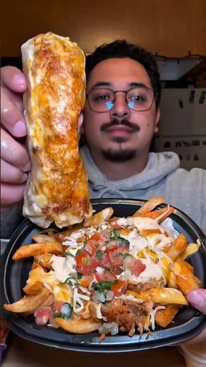 Taco Bell Grilled Cheese Burrito ASMR 🌮🧀 Extra Cheese Sauce Mukbang Eating Show #asmr #food #shorts