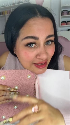 Nails Erens | Eren’s Flores | Instagram