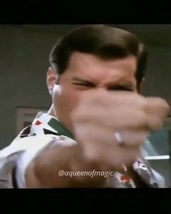 24K views · 1.8K reactions | Fried chicken!  #OneVision #Queen | A Queen Of Magic | Facebook