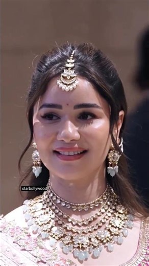 Sara Tendulkar Is So Beautiful Smile and Sweet looks 💖#saratendulkar