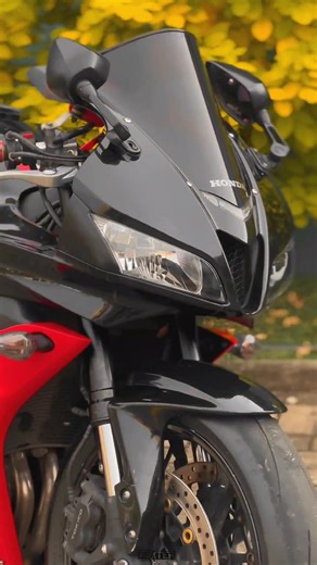 Sleek Honda CBR600RR HRC Yoshimura Superbike in High Capacity Sri Lanka