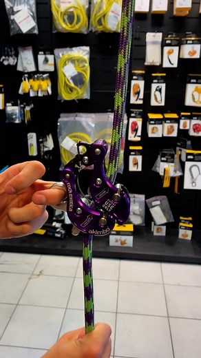 Arboristbutiken on Instagram: "Meet the climbing game-changer: Rock Exotica Akimbo 2.0 • Tool-free friction tuning for 11.5–12.7 mm ropes → smooth ascents/descents on the fly • Lightweight and compact at just 301 g (10.6 oz) • Handles 30–130 kg WLL (66–286 lb), backed by a 23 kN MBS • Dual SRS/MRS modes, mid-line attachable—no need to detach from your saddle! • Versatile with adjustable bollards & replaceable parts for extended service life Your new climbing partner—certified and ready for the c