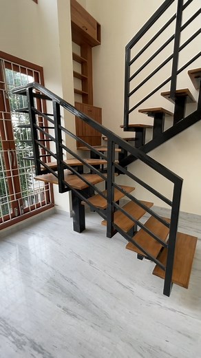 Beautiful Floating Staircase in Dining Area. #Veedu #home #staircase #staircaseideas #diningroom #chennai #beautifulhomes #dreamhome #floatingstaircase | Veedu