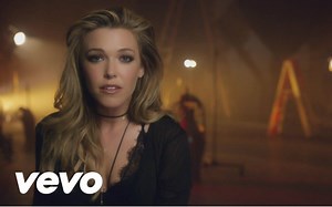 Rachel Platten新单《Better Place》创意MV温情大首播@柚子木字幕组