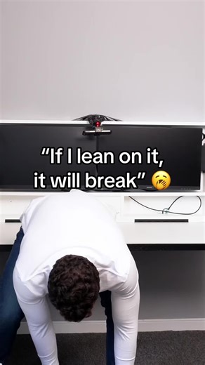 Home Office Desk Setup: The Risks of Leaning Too Much