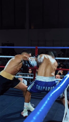 Anas Messaoudi on Instagram: "Discipline. Détermination. KO au 5ᵉ round. 🥊💪 #boxe #fightnight #ko #victory"