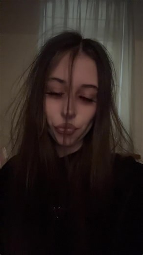 Exploring the Sad Baddie Aesthetic