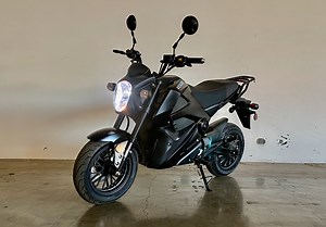 Venom E-X20 Brushless 2000w 72v Electric Motorcycle - BD578Z