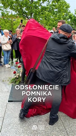 Odsłonięcie pomnika Kory w Opolu | Muzeum Polskiej Piosenki (autor pomnika: prof. M. Molenda) #Kora