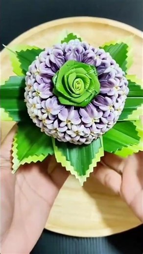 Making a flower arrangement from simple materials around the house #handicrafts #diy #decoration