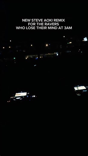 so excited to kick off 2026 like this 🖤 i still remember the first time i saw @steveaoki on stage and feeling inspired by the energy he brought to every single show. fast forward to now… getting the opportunity to remix the record ‘lose my mind’ from him and @whos_kid and be part of the hiroquest 3 remix album feels incredibly full circle. huge thanks to steve & @dimmak for trusting me with this remix! i’m so happy this is out as my first release of 2026, especially after dropping my ‘currently