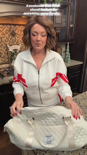 POV: you finally found the perfect weekend bag. It’s quilted, super stylish, and comes with a comfortable strap. It has multiple pockets so everything actually stays organized. And the best part? A separate bottom compartment just for shoes—no mess. Perfect for weekend trips, gym-to-getaway, or travel days. Tap the link and go grab yours.🛍️ @QK BAG #weekenderbag #dufflebag #travelbag #bag #tiktokshopholidayhaul