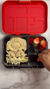 Dog vampire 🧛‍♀️ sandwich lunch box idea #Shorts #kidslunch #schoollunchideas #halloween #bentobox