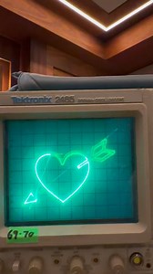 heart eye diplode on oscilloscope | Take A Daytrip