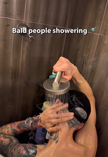 Everyone asks how bald guys wash their hair… This is the full tutorial. 🧴😂