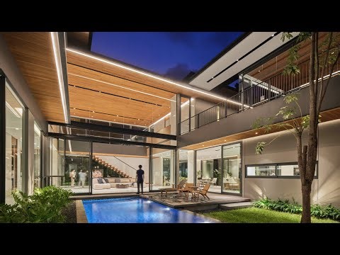 Secluded Sanctuary: A Tropical Hideaway Embraced by Lush Greenery, RAKTA STUDIO