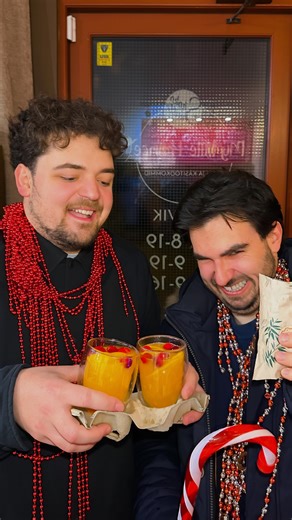 Our staff will always make sure your drinks are hot enough and your desserts are as sweet as they can be. P.S. Stop by and try yourself, we especially recommend our new pomegranate glögg: winter’s best, warming and a little bit spicy 😏☕️ | My Little France kohvik