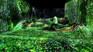 つぶつぶの地層のふわふわな地形 - A Whole Year per Year / Soft Terrain in Granular Topography - A Whole Year per Year | teamLab / チームラボ