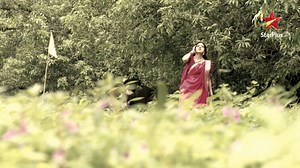 3.6M views · 75K reactions | Chandu ne karwaya Sandhya ko नशा! Kya Sandhya palat paayegi Chandu ki jeeti hui baazi? Iss Dilchasp Kahani ko Jaanne ke liye dekhiye #DiyaAurBaatiHum! #starplusoriginal #diyaaurbaatihum #sandhya #sooraj #dabh #ips #serialupdates #serial #show #entertainment #episode #television #trp #viral #highlights #trending #explore #moments #comedy #drama #family #love #trp #facebookpost #facebook | StarPlus | Facebook