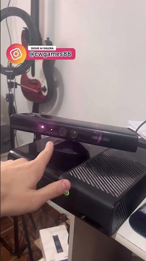 XBOX 360 Super Slim com Kinect