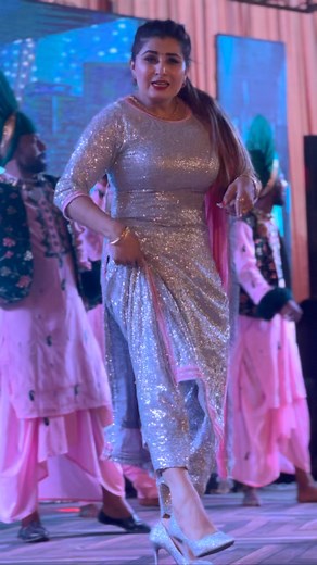 🎤DJ SHARMA SANGRUR🎸 on Instagram: "#djsharmasangrur #tranding #real #famlydj #dj #trandingdj #no1dj #no1djpunjab #djvibes #con ##modelpreetikang #lovesongs❤️"