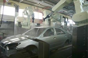 Automate Painting with Robots by Kawasaki Robotics - Diverseco